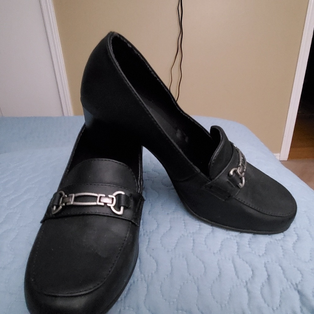 Comfort Plus black loafers